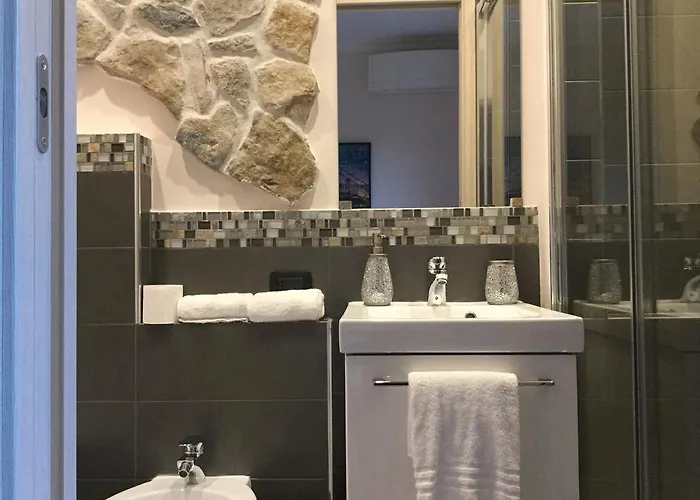 Lura Bed and breakfast 3*