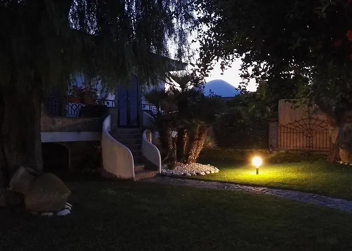 Bed and breakfast Lura 3*