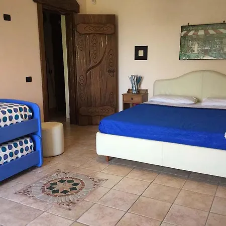 Lura فندق مبيت وإفطار بومبيي