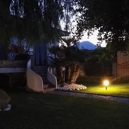 Bed and breakfast Lura 3*