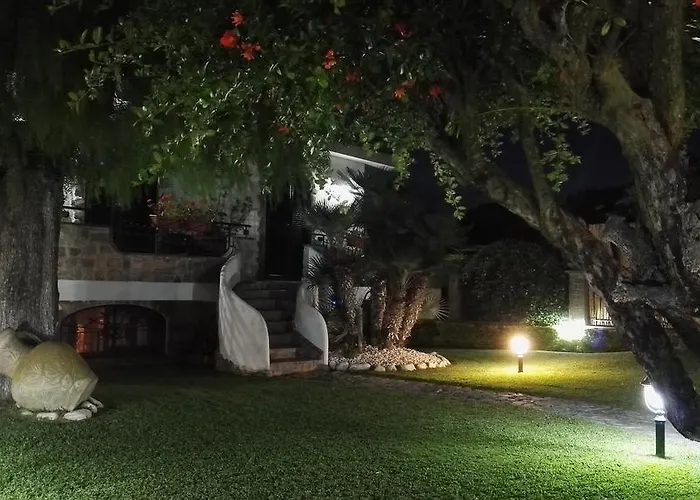 Couette-café Lura 3*